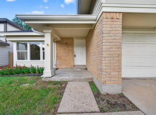 1811 Foxlake Dr, Houston, TX 77084