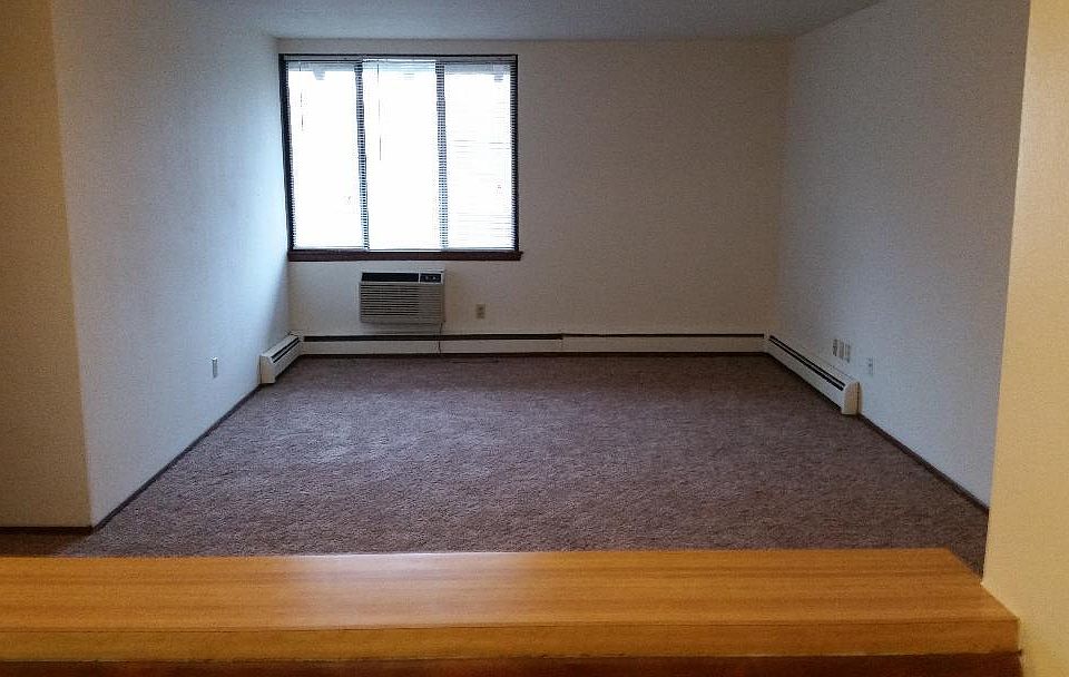 2nd image of 2720 N Frederick Ave APT 329
