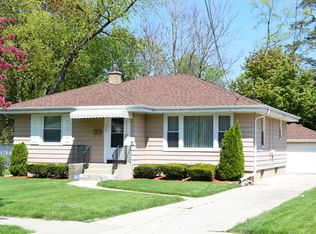 239 N Cornell Ave, Villa Park, IL