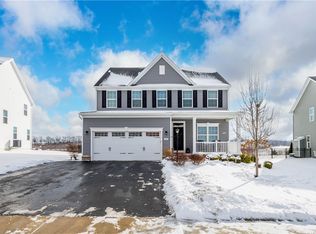 240 Regency Dr, Eighty Four, PA 15330