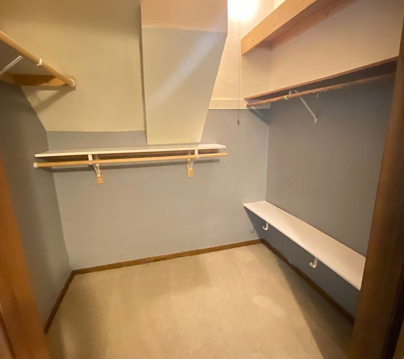 1st image of 385 Ashland Ave APT C