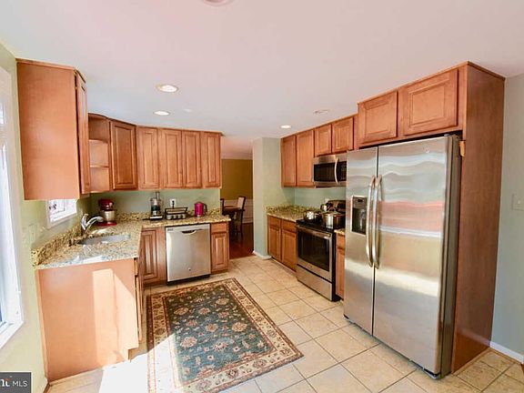 4th image of 9504 Cordwood Ct