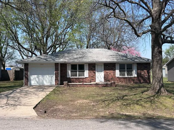 (undisclosed Address), Bolivar, MO 65613