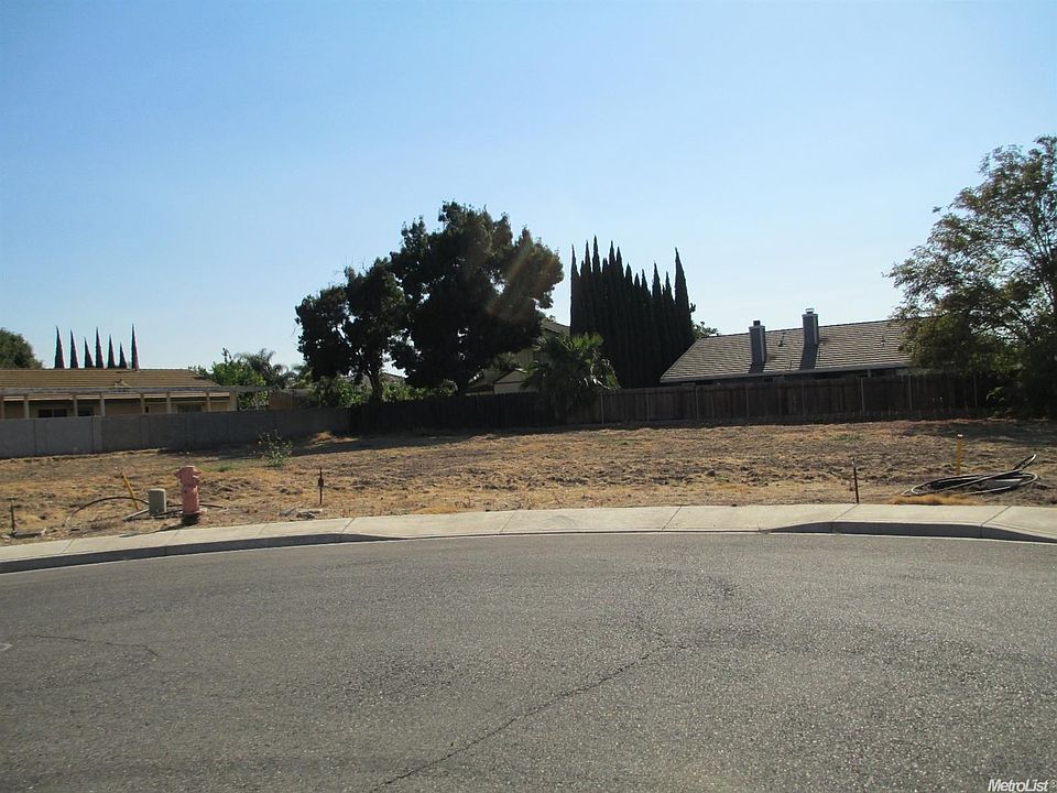 1st image of 898 Morales Ct