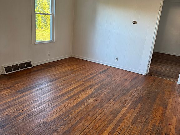 5th image of 6600 E Taft Rd Floor 1