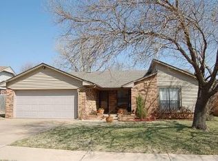 1409 SE 1st St, Moore, OK 73160