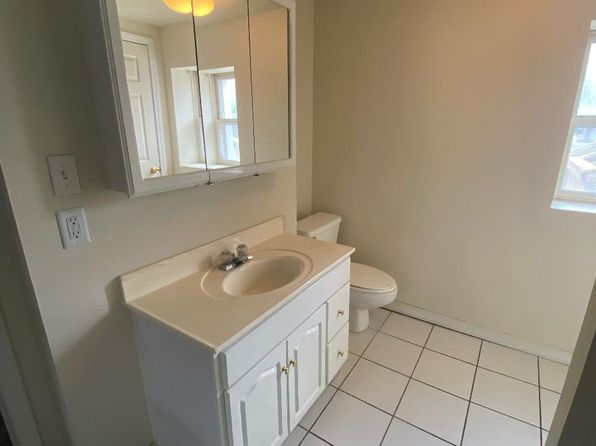 omaha-nebraska-442098574 picture