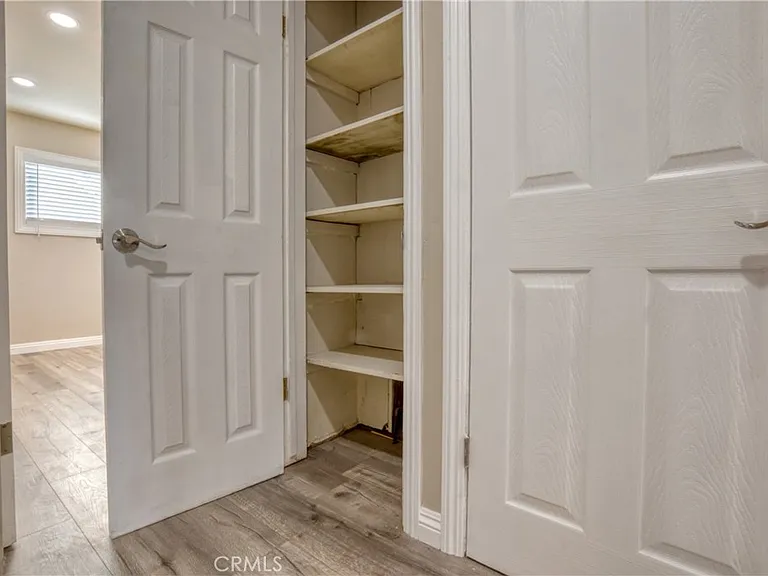 13903 S Zamora Ave — Photo 9