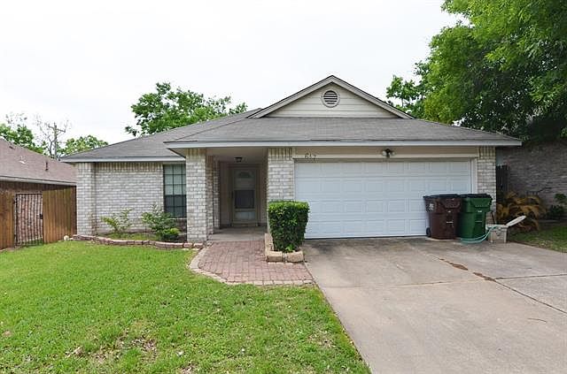 1st image of 617 Saunders Dr