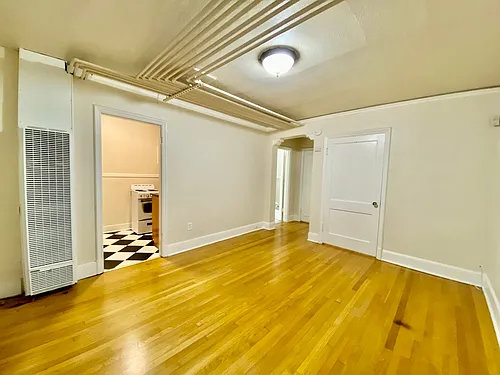 Embassy Apartments Photo 1