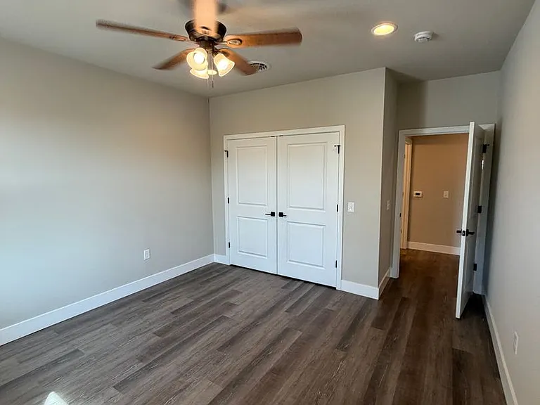 Salem Run Apartments Phase 2 — Photo 178