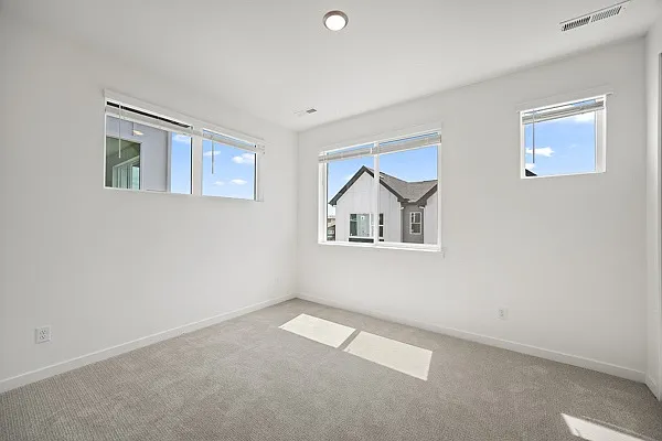 4037 Ascend Grv — Photo 34