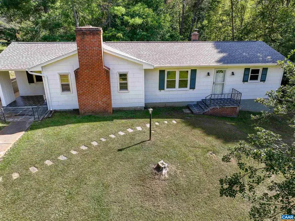 1032 Holly Ridge Rd, Keswick, VA 22947