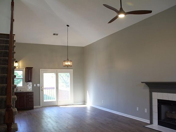 3rd image of 3545 Cave Hill Pl