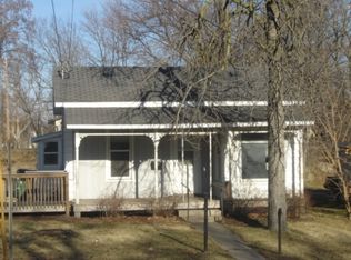 627 E Main St, Reedsburg, WI 53959