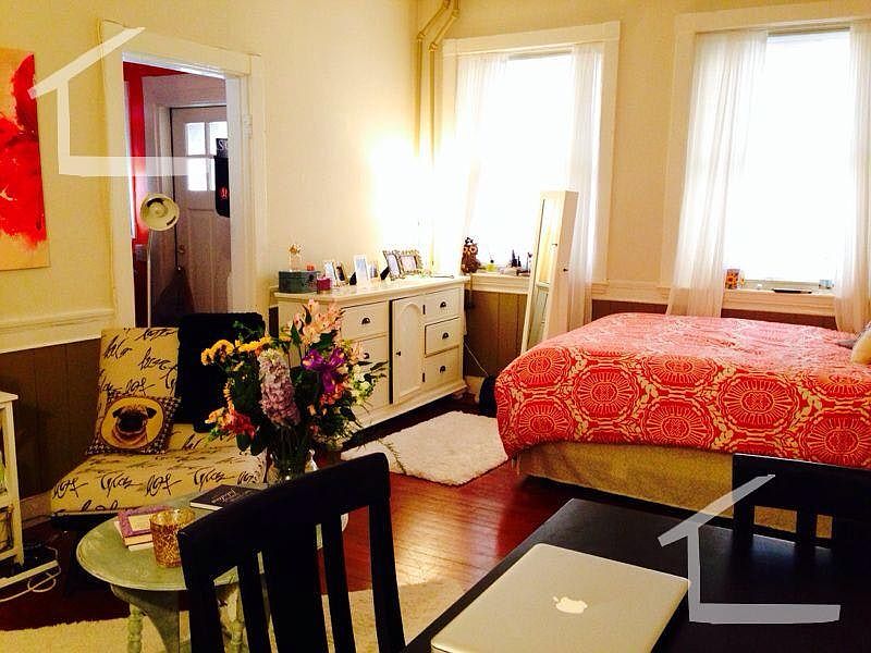 2nd image of 1748 Beacon St #Th3