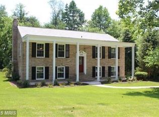 2205 Wilkinson Pl, Alexandria, VA 22306