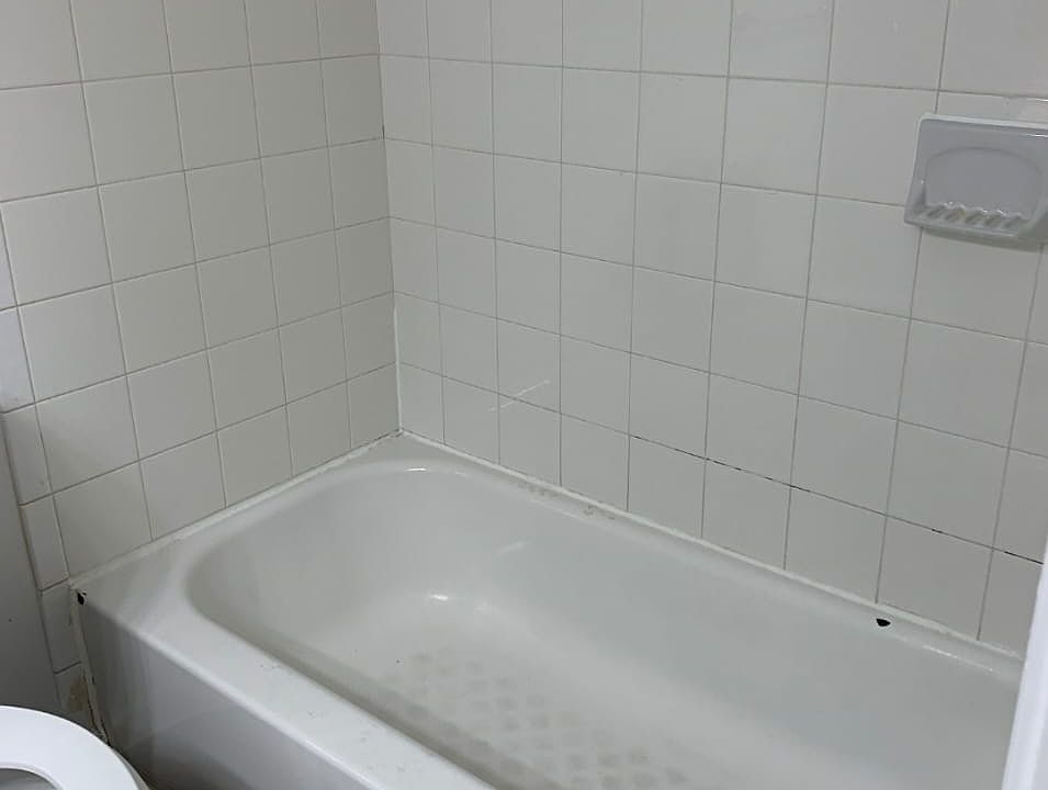 1st image of 2703 Oswego Ave