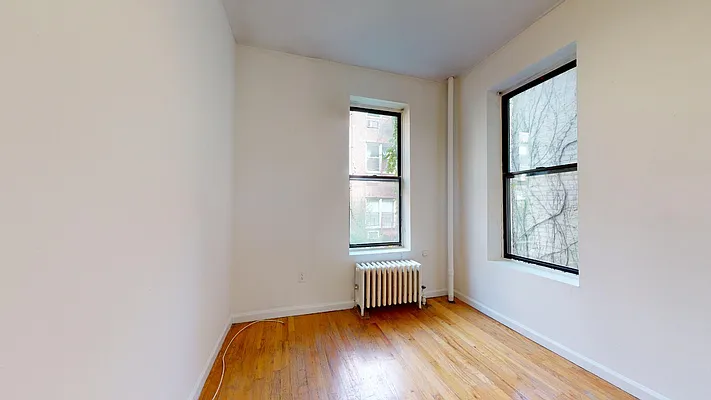 Rented by Bond New York | media 26