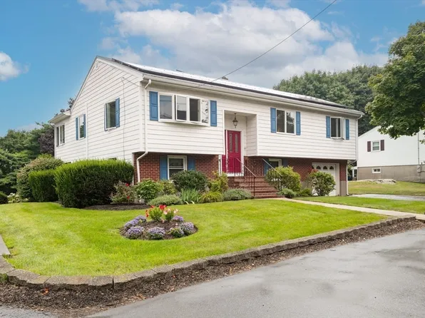 22 Cherry Hill Ave, Salem, MA 01970