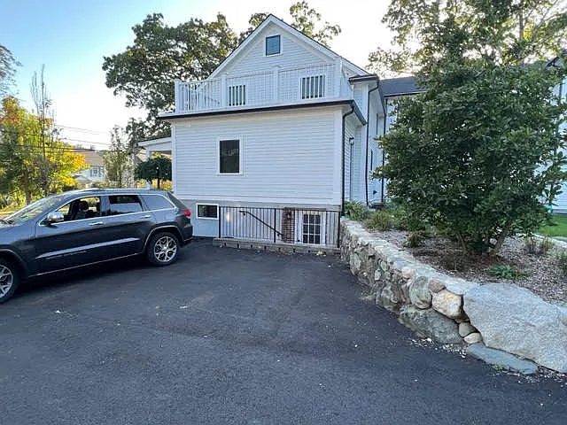769 Watertown St #769 — Photo 2