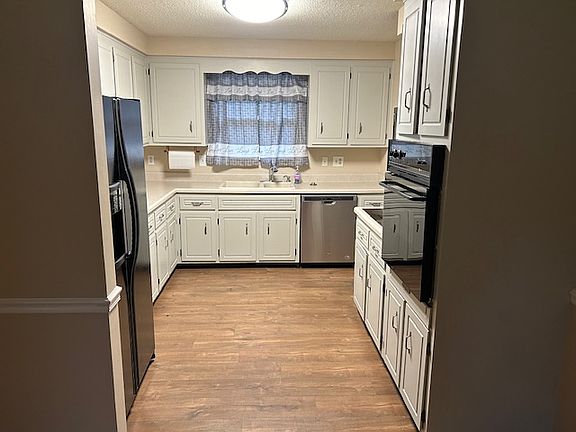 5th image of 500 Countryside Dr