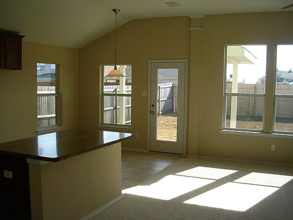 Breakfast Nook & Family Room