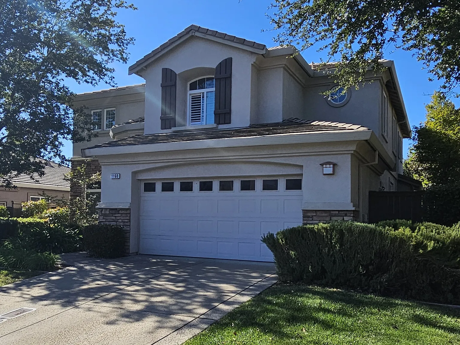 5 bed, 2864 sqft, $3,850 — Photo 1