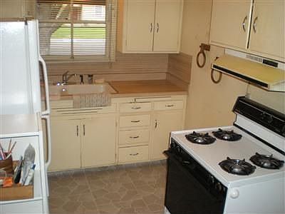 5th image of 6324 McMahon Dr