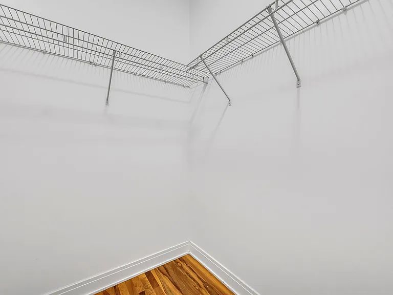 2024 N California Ave #2D — Photo 19