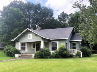 27155 E Main St, West Point, MS 39773