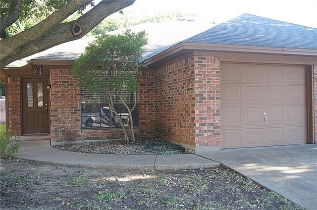 1st image of 8964 Bradley Dr