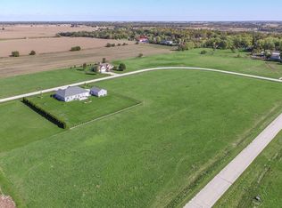 2428 N 4210th Rd, Sheridan, IL 60551