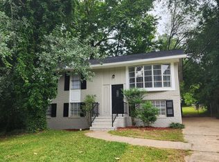 185 Merlin Dr, Athens, GA 30606