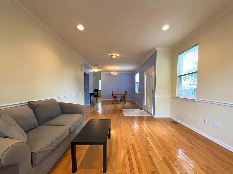 315 Birch Ct — Photo 16