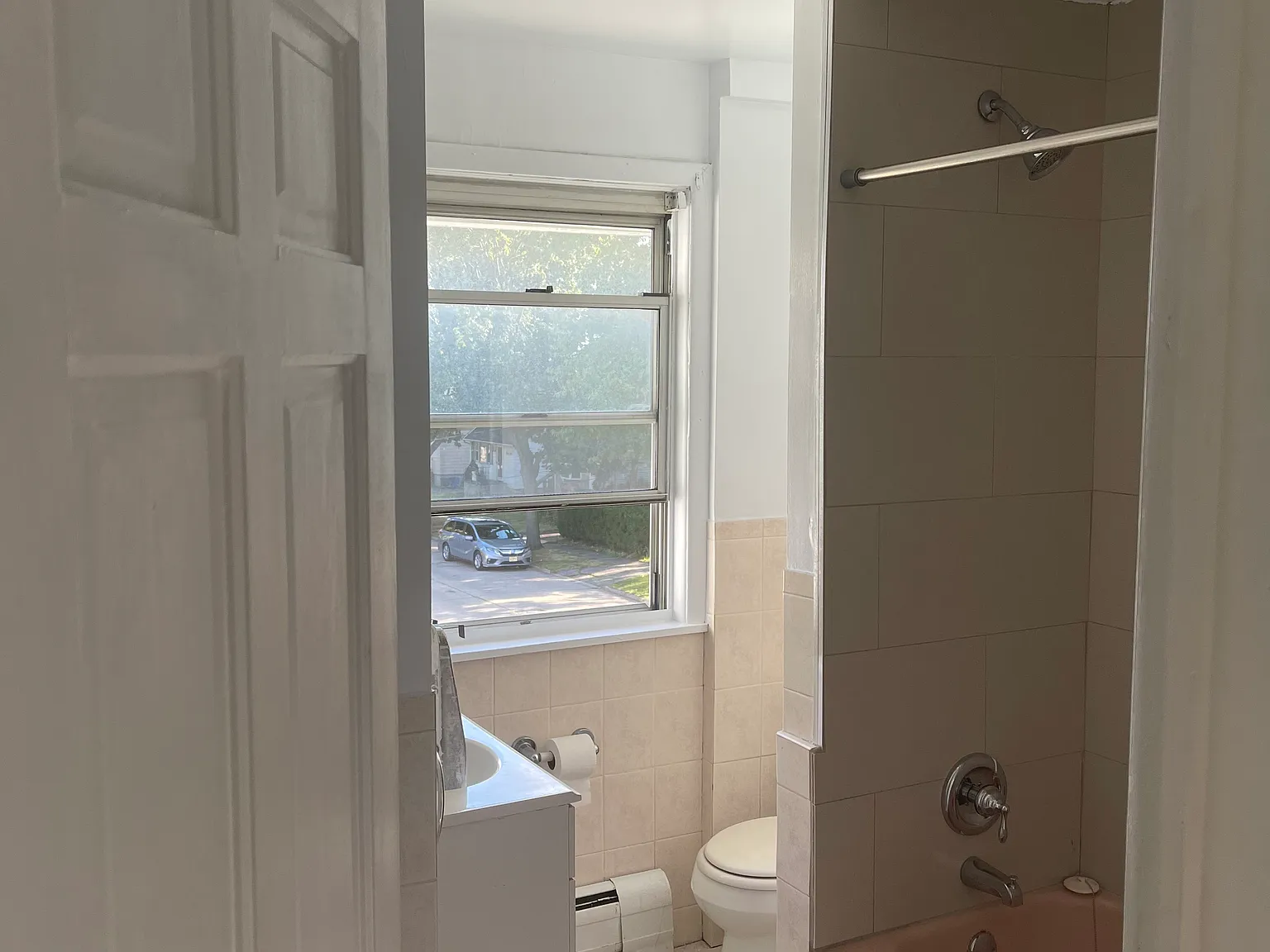 2 bed, 800 sqft, $2,300 — Photo 4