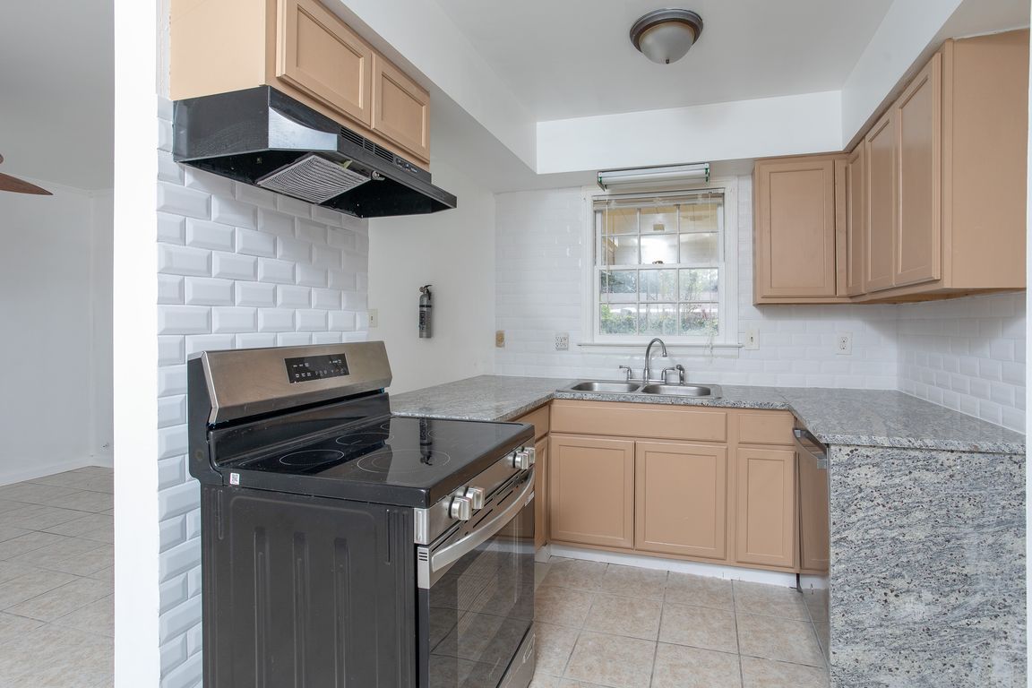 next background image