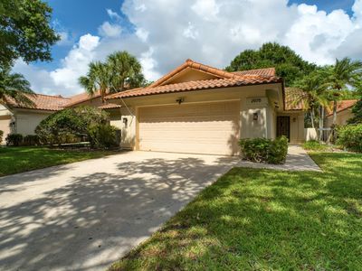 2575 Iroquois Circle, West Palm Beach, FL, 33409