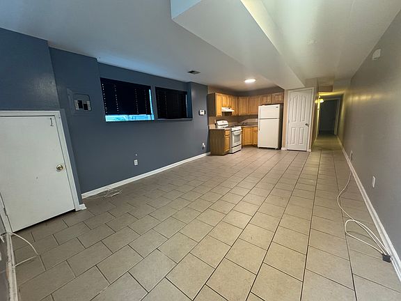 2nd image of 108 Darnell Ln #1B