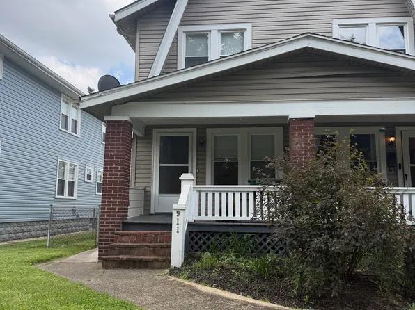 911-913 Thomas Rd, Grandview, OH 43212