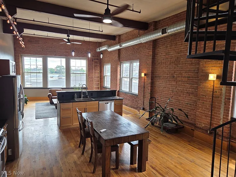 1667 E 40th St #3G — Photo 17
