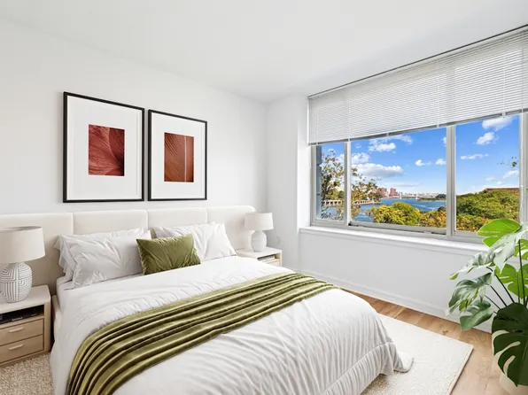 888 Main Street image 1 of 39