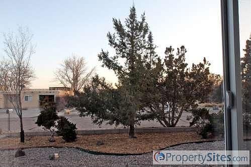 3rd image of 5613 Essex Dr NW