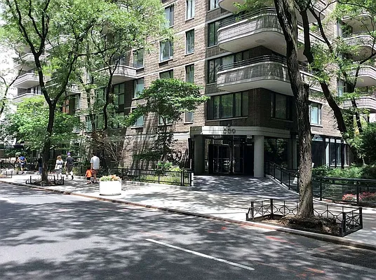 Rented by Corcoran | media 18