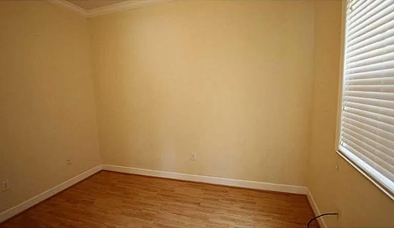 515 SW 147th Ave — Photo 12