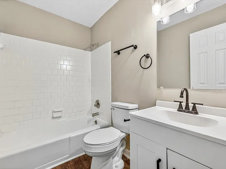 Tristan Townhomes — Photo 23