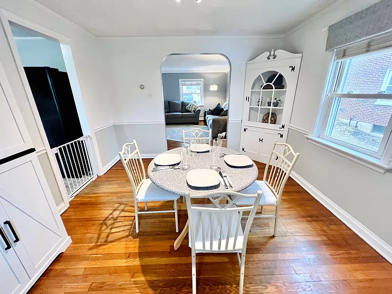 1021 Edgemoor Ct — Photo 6