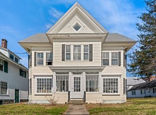138 High St, Farmington, ME 04938