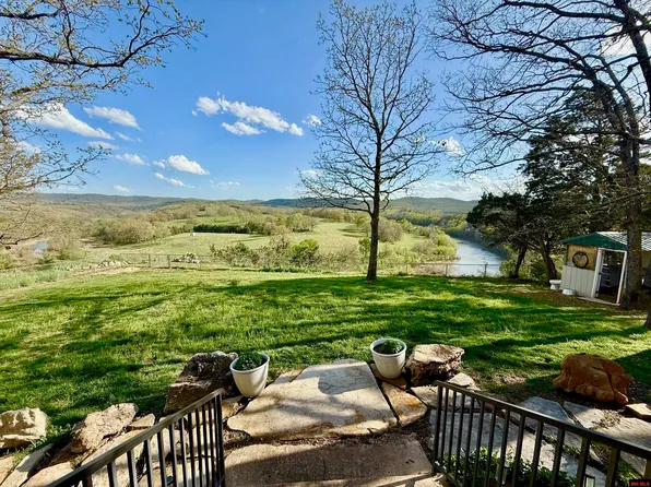 449 Ford Ln, Flippin, AR 72634