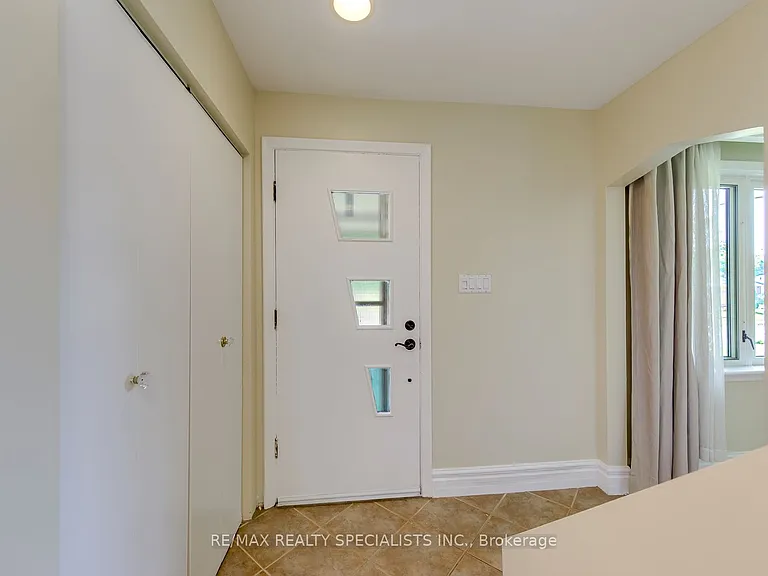 59 Ofield Rd — Photo 4